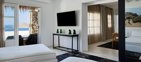 UNIQUE VILLAS: 3-Bedroom in house PSAROU VILLA