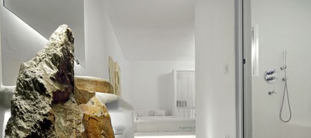 Deluxe Double with Outdoor Jacuzzi & Partial Sea View