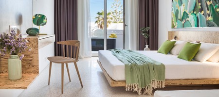 Relax Suite with Private Outdoor Hot Tub