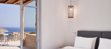 Superior Double with Jet Tub & Sea view