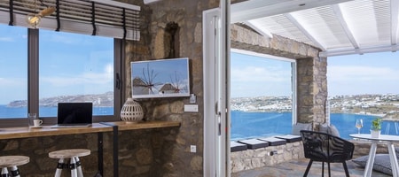 Corner Suite Sea View with Sharing Pool