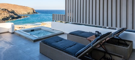 Eleni Sea View Suite with Jacuzzi