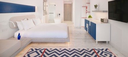 Riviera Retreat Room