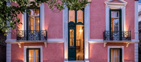 Nafsimedon Hotel