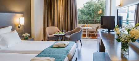 Deluxe Room Inland View