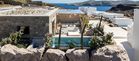Exclusive One-bedroom Suite with heated Pool & Hydromassage