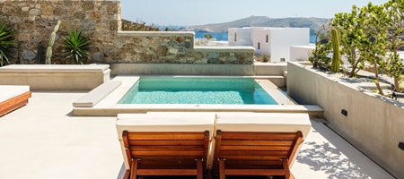 Deluxe Two-bedroom Suite with heated Pool & Hydromassage