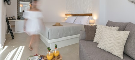 Deluxe Suite with Pool View and Private Hot Tub