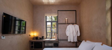 Double Room 1st floor street view