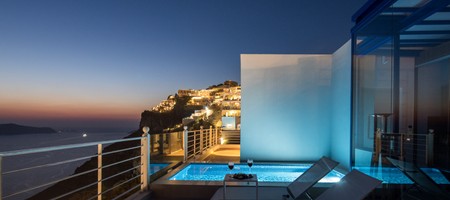 Honeymoon Villa With Private Pool Jacuzzi & Caldera Sea View
