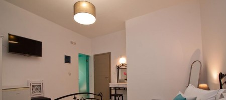 Junior Suite with Caldera View