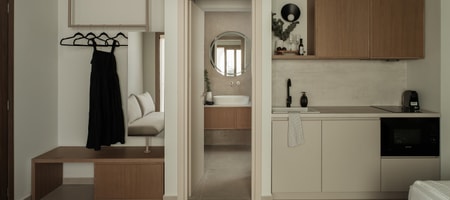 Deluxe Suite Green View / Partial Sea View