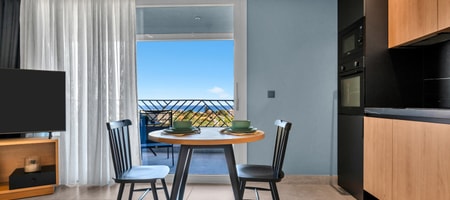 Sea View Suite | Outdoor Hot Tub
