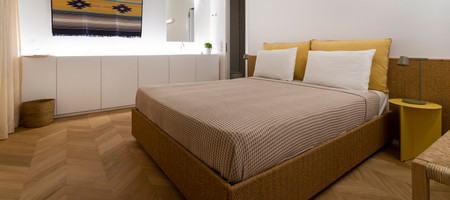 Deluxe Double Room with Side Sea View