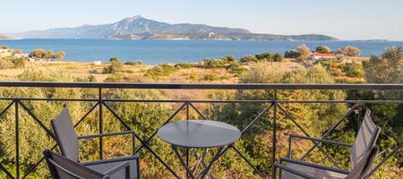 Superior Seaview One-Bedroom Apartment | 5pax