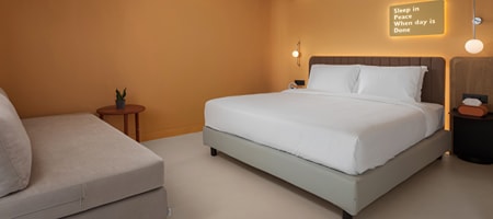 Deluxe Suite with Balcony