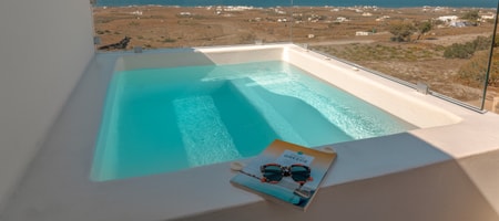Elegant Suite with Panoramic Sea View and Outdoor Hot Tub