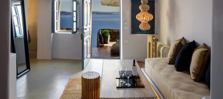 Signature Cave Suite