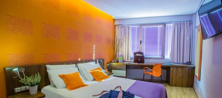 Double Room for Single Use