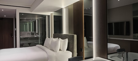 Acropolis Executive King Room with Hot Tub