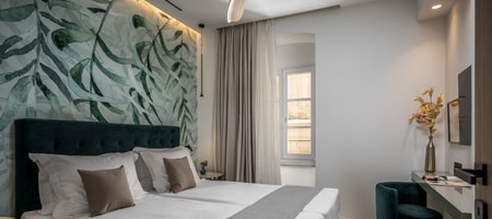 Deluxe Suite Side Sea View