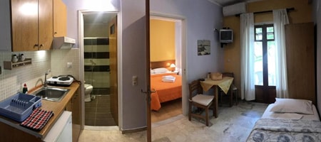2-3-Person-Family Apartment with Patio