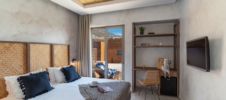 Double room Direct Pool Access(2 Adults+1 Child)