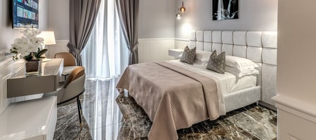 Spanish Steps Oasis Suites