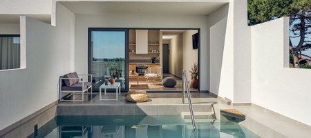 Luxury Sea View Suite - 2