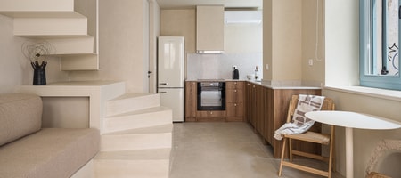 Off Apartment 2 – Small Residence (1 Michail Kourmouli str.)