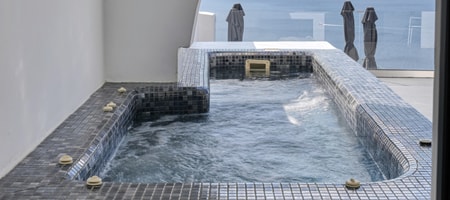 Deluxe Suite with outdoor hot tub & caldera views