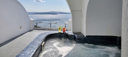 Honeymoon Suite with outdoor hot tub & caldera views
