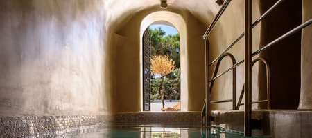 Cocoon - Deluxe Suite with Heated Cave Pool and Private Patio with Garden View