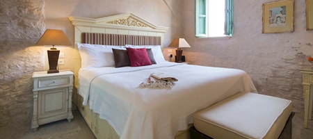 Alexandrian Room