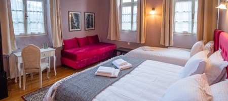 Deluxe Family Room