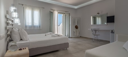 Deluxe Triple Room with Front Sea View
