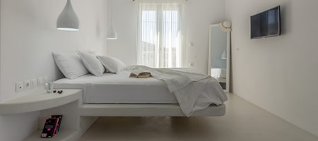 Deluxe Suite with Front Sea View and Private Spa / Jacuzzi