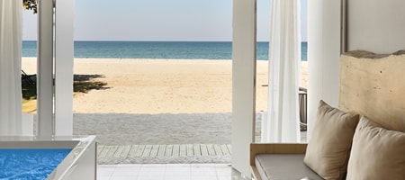 Cave Seafront Suite Sea View with hot tub