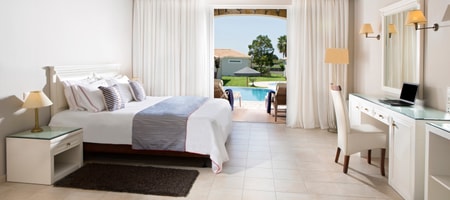 Deluxe Bungalow Sharing Pool 45 sq.m.