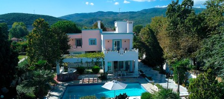 Villa IO