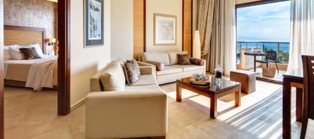 Olympia Suite Beach Front