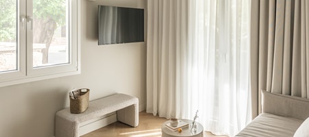 01 Comfort One-Bedroom Apartment with Balcony
