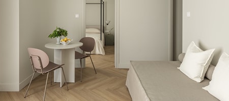 06 Grand Balcony Apartment
