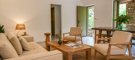 Superior Villa near the Beach