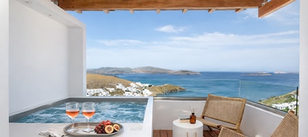 Junior Suite N6 with Outdoor  Jacuzzi