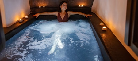 Altheda Suite with Indoor Jetted Tub