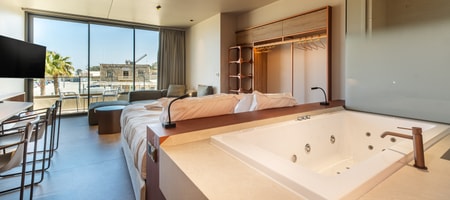Jacuzzi Junior Suite | Sea View
