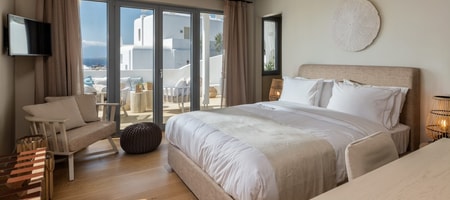Deluxe Suite with Sea View