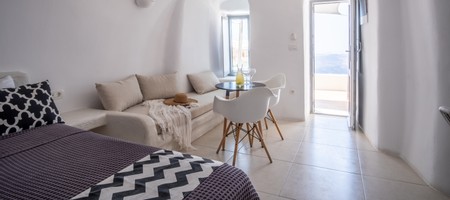 Superior Suite with Caldera View and Private Jacuzzi