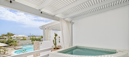 Deluxe Suite with Private Outdoor Jacuzzi